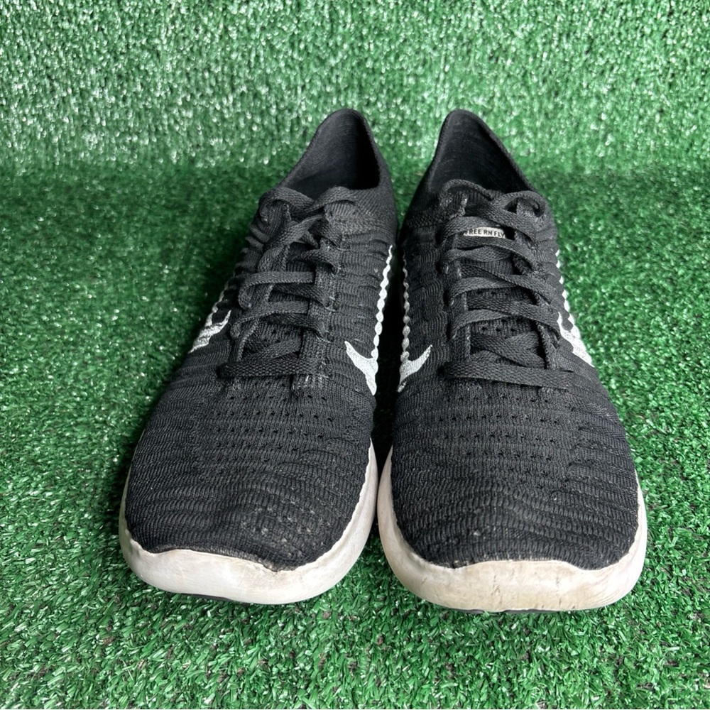 Nike Free RN Flyknit Women's‎ Size 8 Running Shoes Black White - Picture 2 of 12